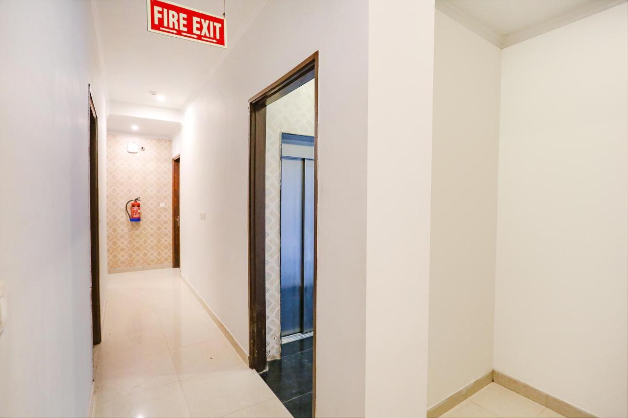 Fabhotel Novel Suites - Nr Yashobhoomi Convention Centre New Delhi Exterior photo